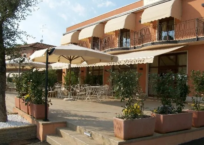 Moro Freoni Hotel